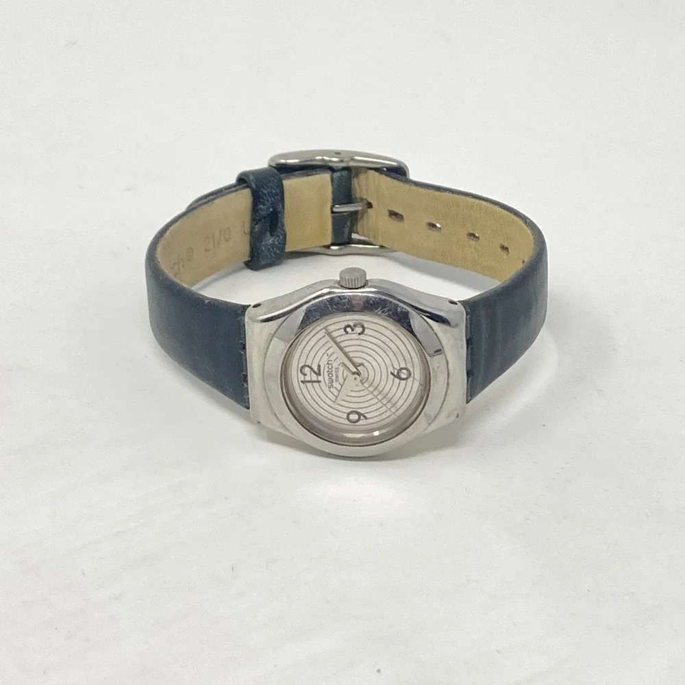 Swatch Aim At Me Womens Watch 24mm Silver Tone Black Swiss Made WR New Battery